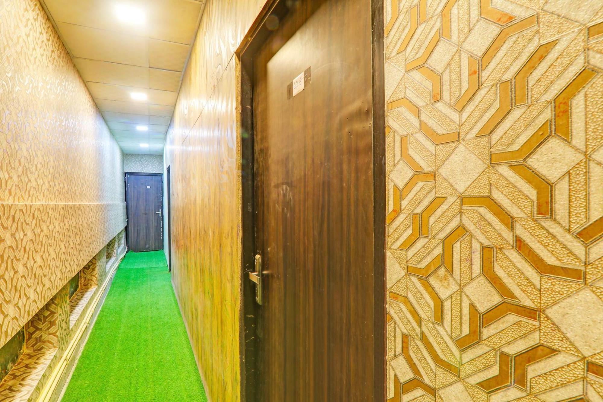 Hotel O S&R Haven Bhairaun Ghāt Exteriör bild