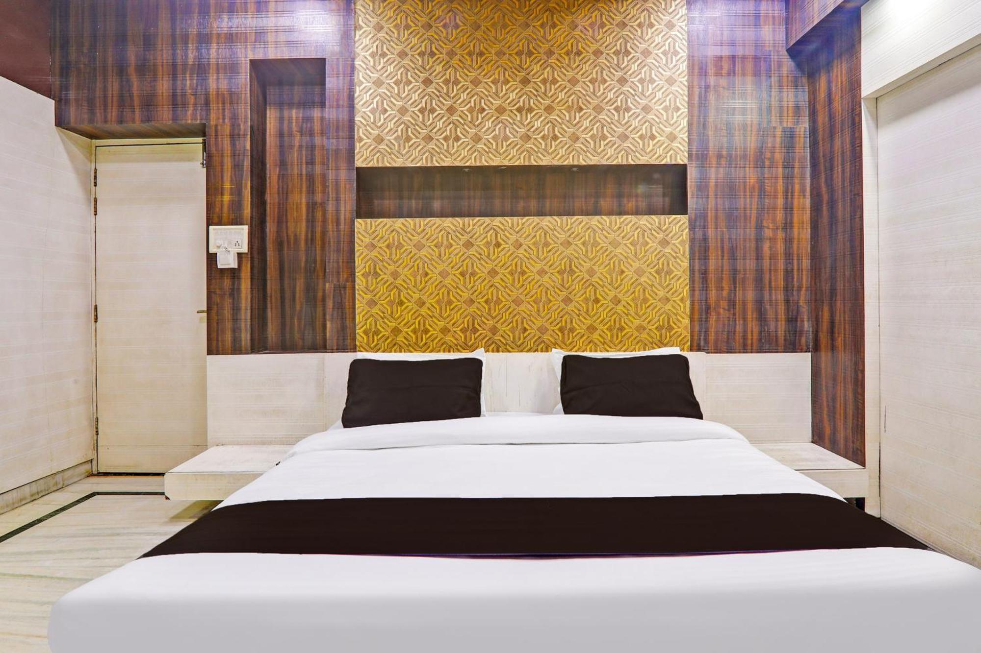 Hotel O S&R Haven Bhairaun Ghāt Exteriör bild
